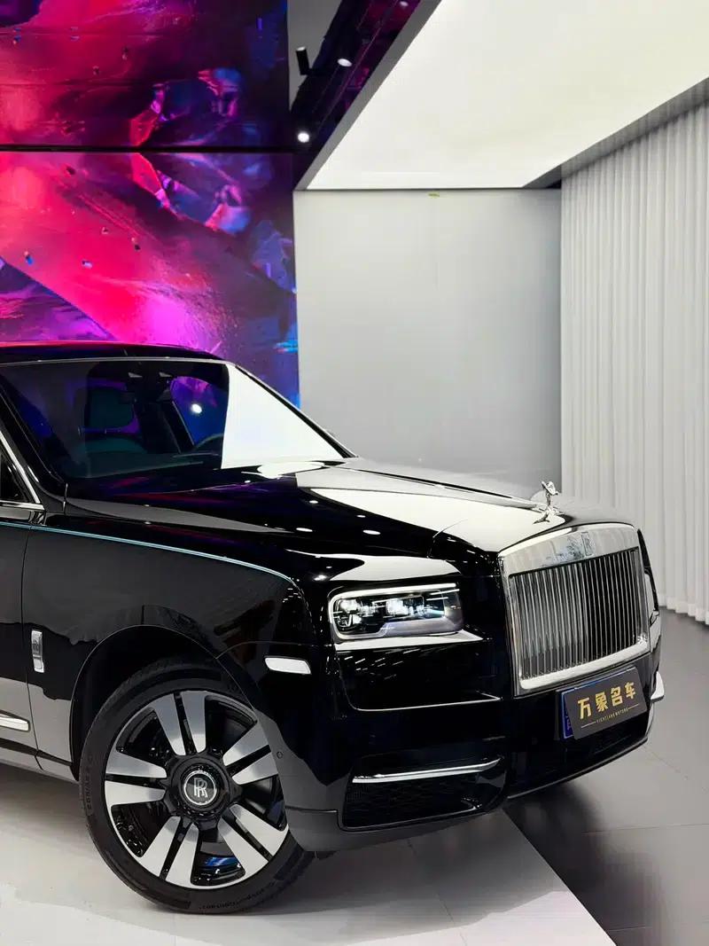 2024 Cullinan, four-seater version — миниатюра 11