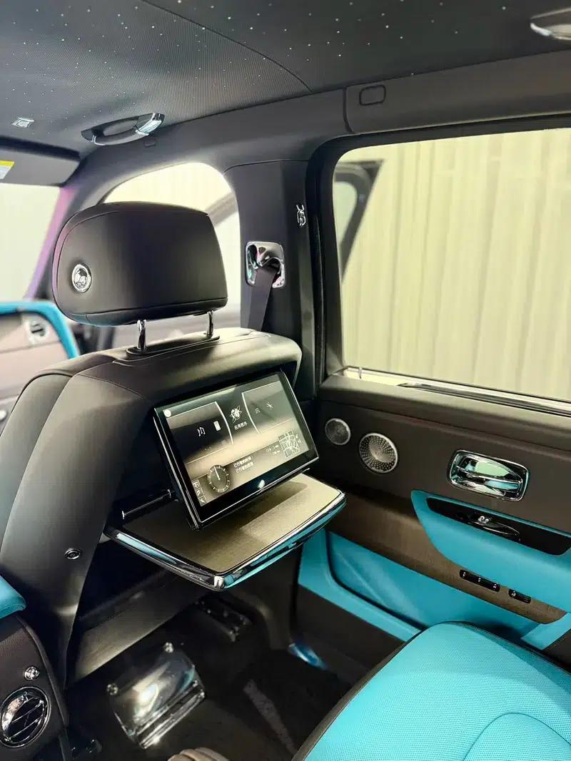 2024 Cullinan, four-seater version — миниатюра 23
