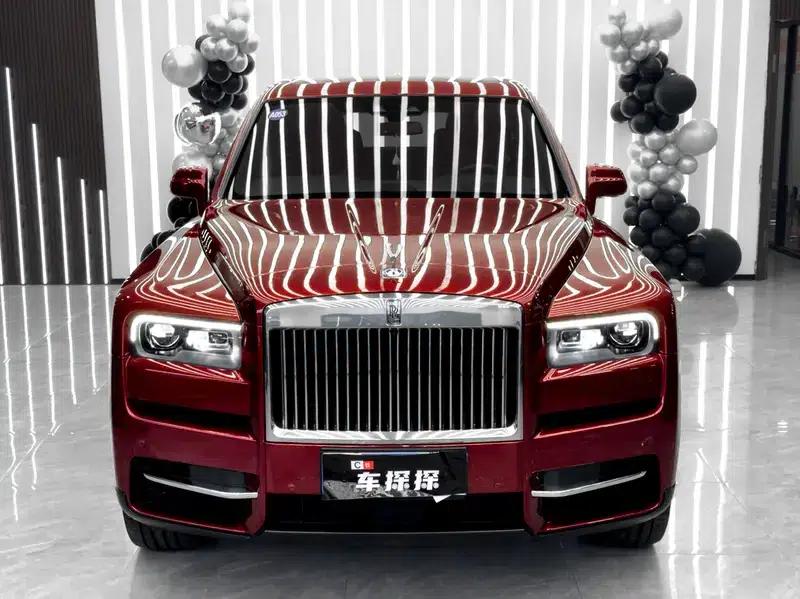 2022 Cullinan 6.7T Automatic AWD 4-seater — миниатюра 2