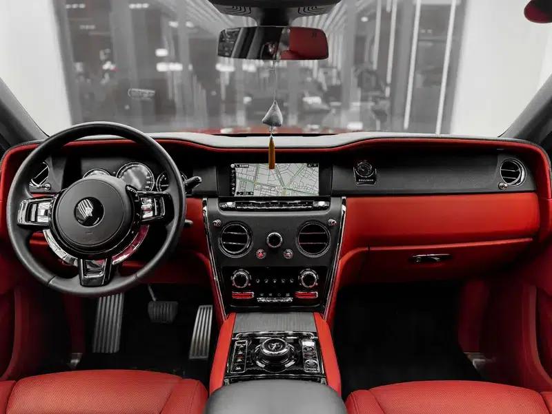 2022 Cullinan 6.7T Automatic AWD 4-seater — миниатюра 13