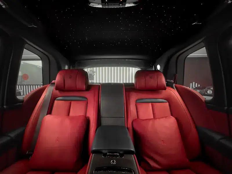 2022 Cullinan 6.7T Automatic AWD 4-seater — миниатюра 17