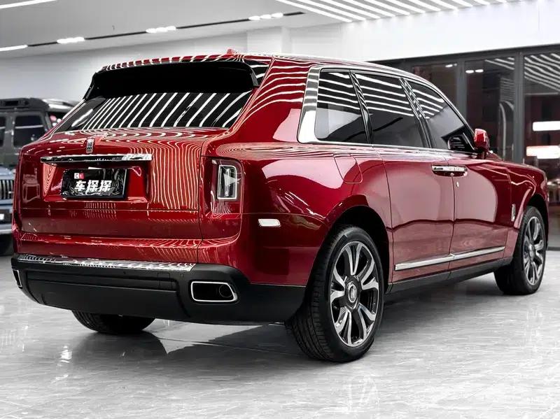 2022 Cullinan 6.7T Automatic AWD 4-seater — миниатюра 5