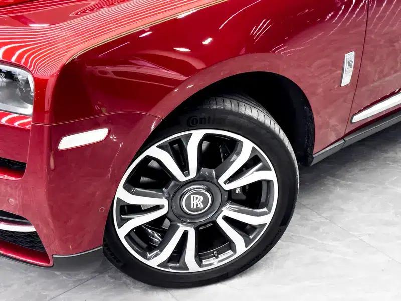 2022 Cullinan 6.7T Automatic AWD 4-seater — миниатюра 9