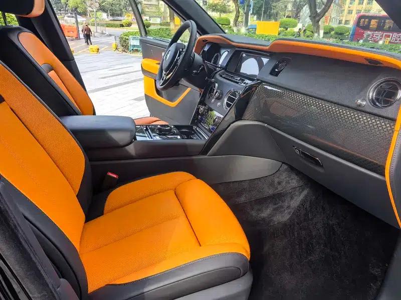2020 Cullinan Black Badge — миниатюра 12