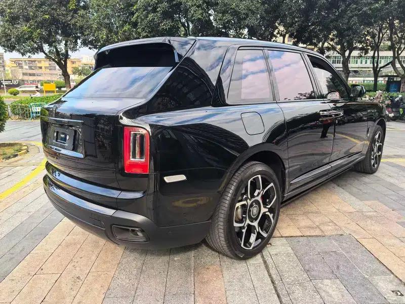 2020 Cullinan Black Badge — миниатюра 5