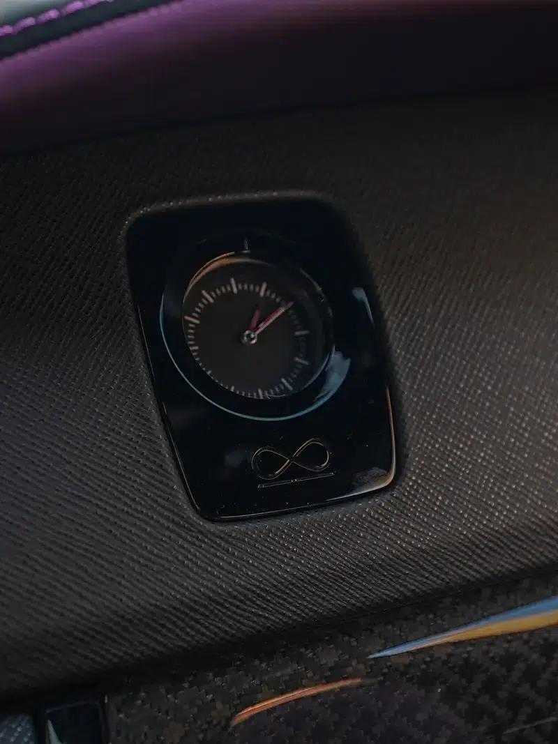 2020 Cullinan Black Badge — миниатюра 11