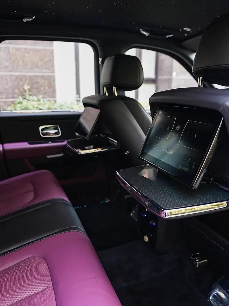 2020 Cullinan Black Badge — миниатюра 13