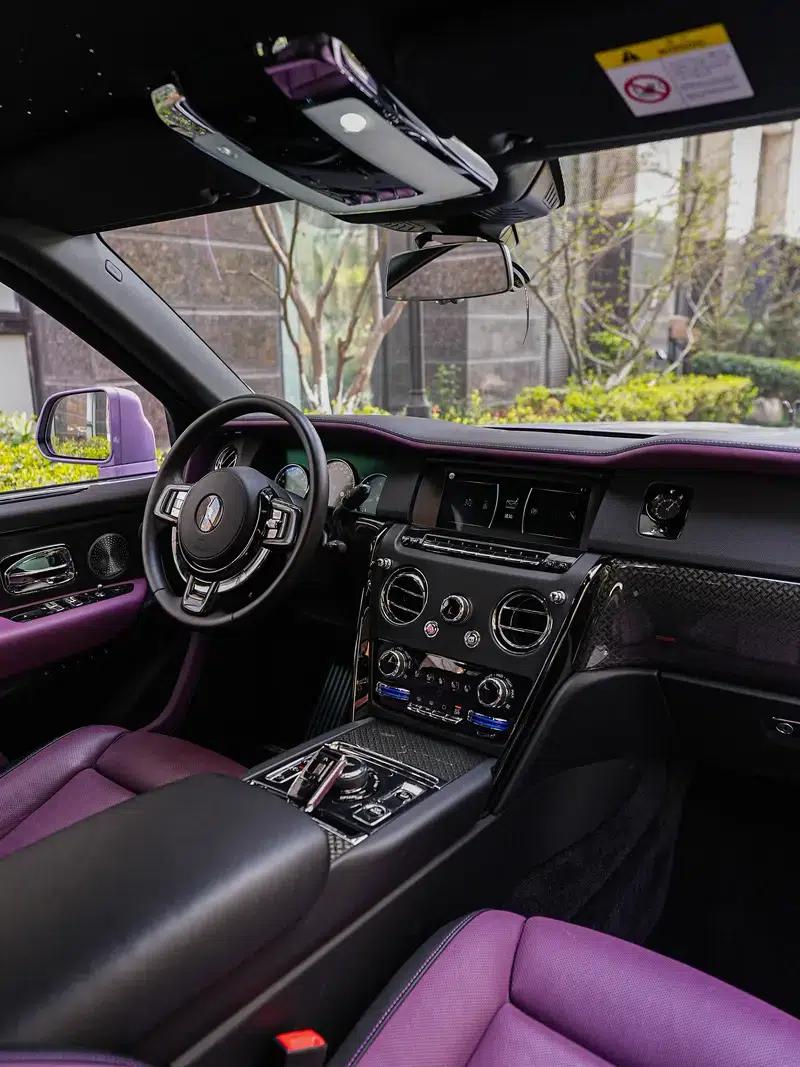 2020 Cullinan Black Badge — миниатюра 17