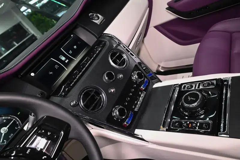 2018 Cullinan, four-seater version — миниатюра 11