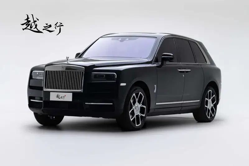 2022 Cullinan 6.7T Automatic AWD 4-seater — миниатюра 1