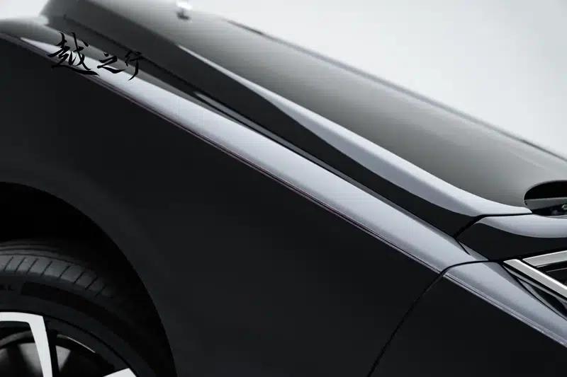 2022 Cullinan 6.7T Automatic AWD 4-seater — миниатюра 11