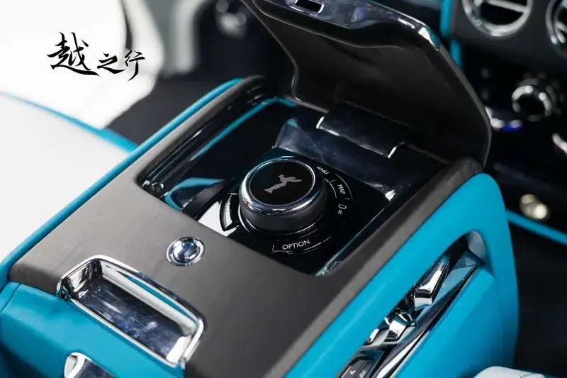 2022 Cullinan 6.7T Automatic AWD 4-seater — миниатюра 16