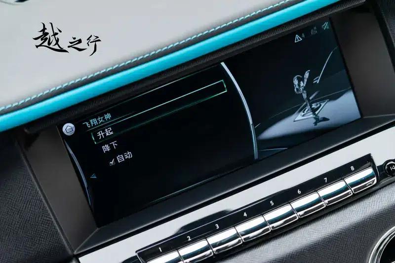 2022 Cullinan 6.7T Automatic AWD 4-seater — миниатюра 23