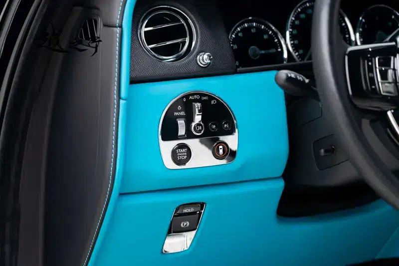 2022 Cullinan 6.7T Automatic AWD 4-seater — миниатюра 29