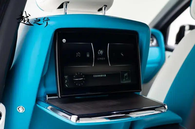 2022 Cullinan 6.7T Automatic AWD 4-seater — миниатюра 34