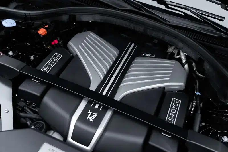 2022 Cullinan 6.7T Automatic AWD 4-seater — миниатюра 5