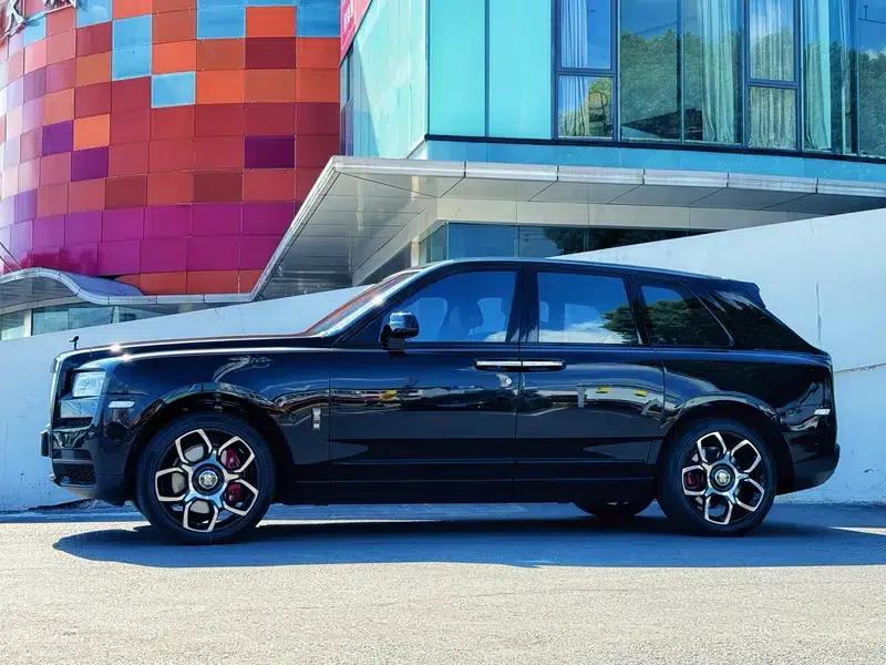 2020 Cullinan Black Badge — миниатюра 3