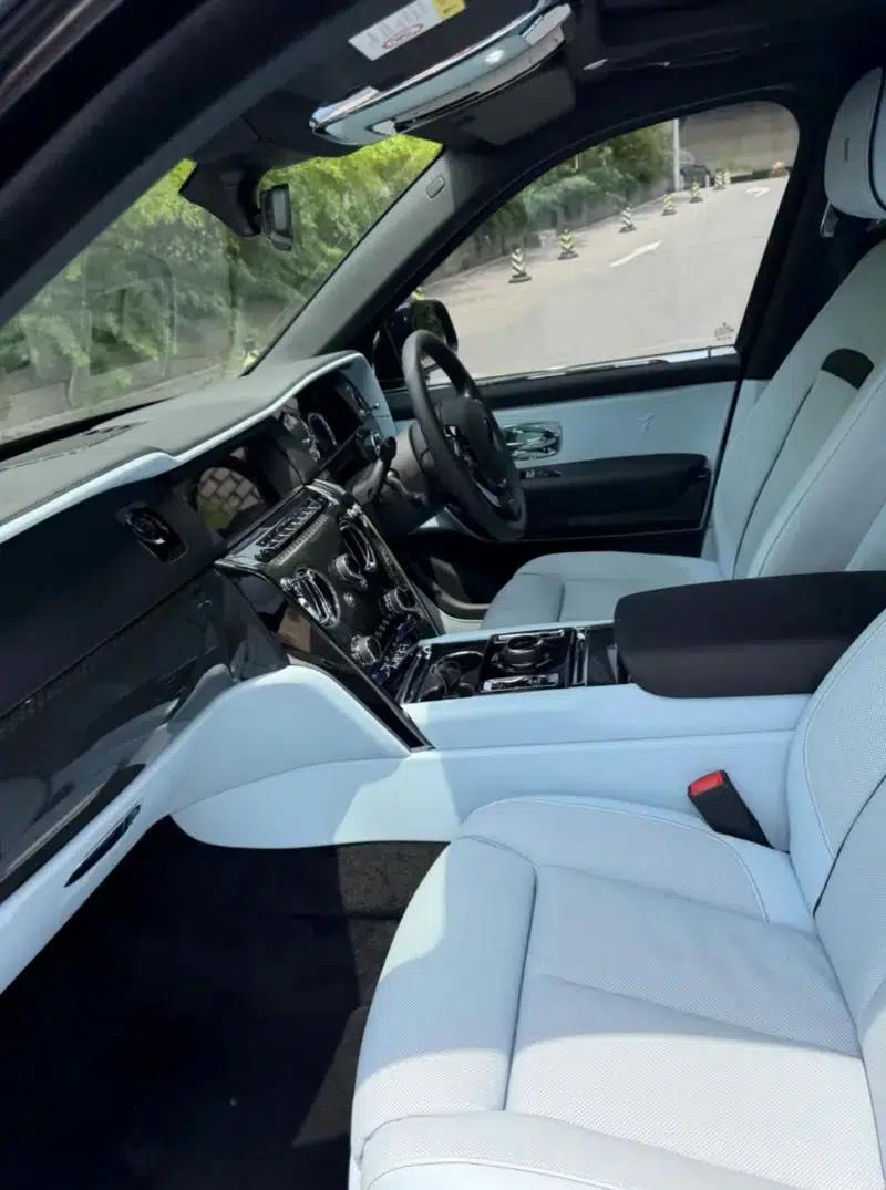 2020 Cullinan Black Badge — миниатюра 8