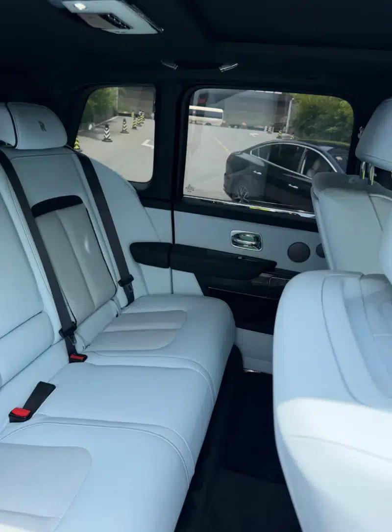 2020 Cullinan Black Badge — миниатюра 9