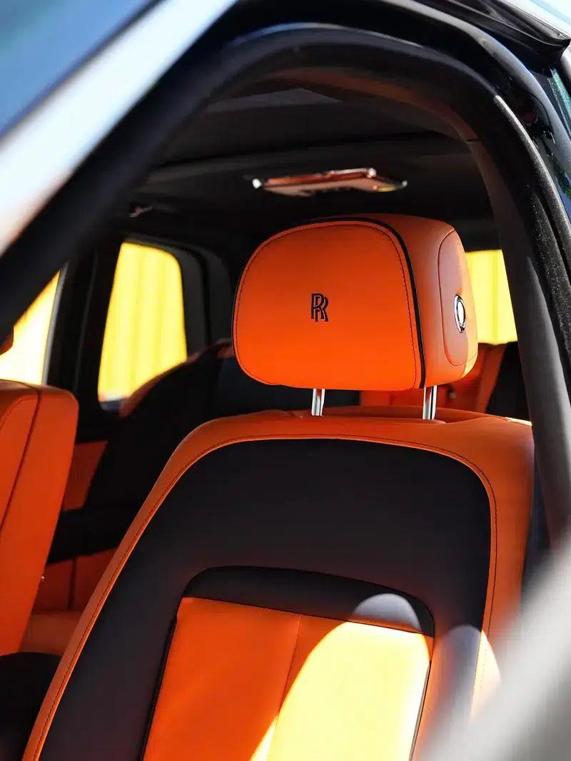 2020 Cullinan Black Badge — миниатюра 20