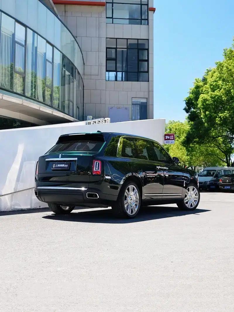 2020 Cullinan Black Badge — миниатюра 5