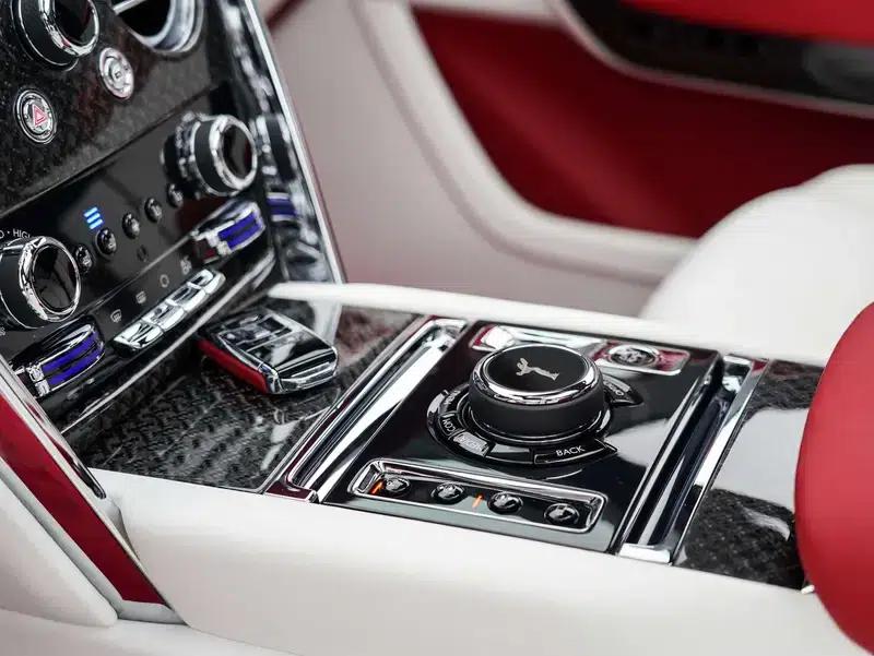 2018 Cullinan, four-seater version — миниатюра 13