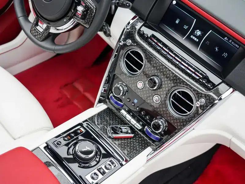 2018 Cullinan, four-seater version — миниатюра 18