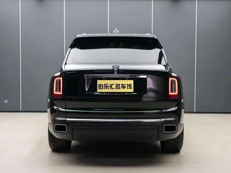 2018 Cullinan, four-seater version — миниатюра 4