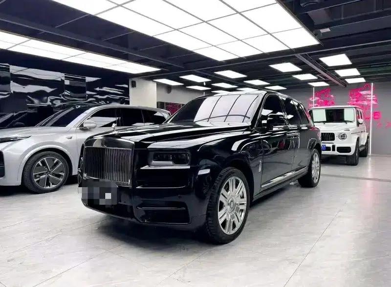 2018 Cullinan, four-seater version — миниатюра 1