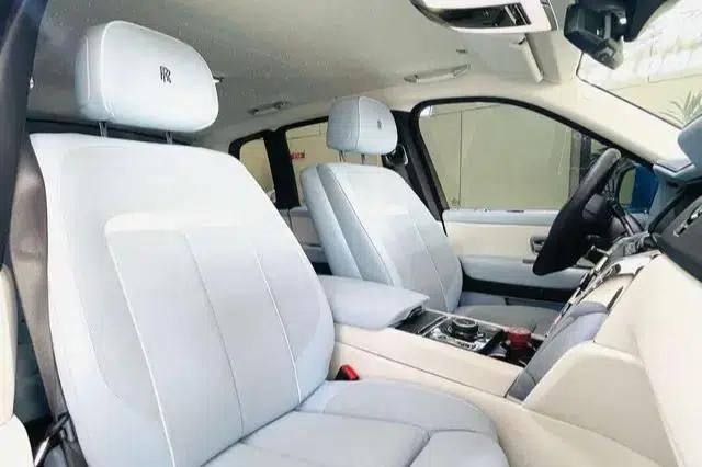2018 Cullinan, four-seater version — миниатюра 7