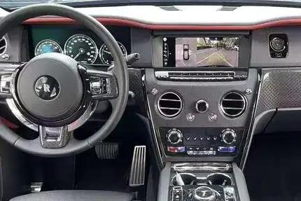 2020 Cullinan Black Badge — миниатюра 5