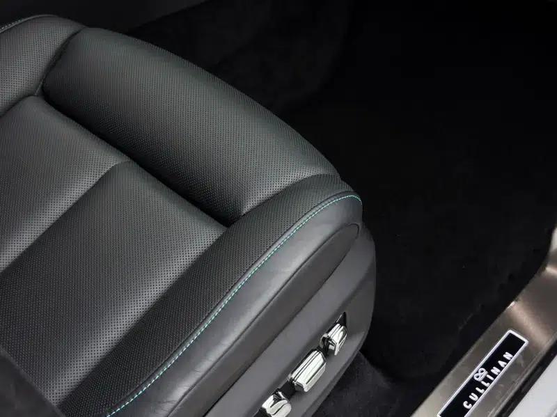2020 Cullinan Black Badge — миниатюра 13