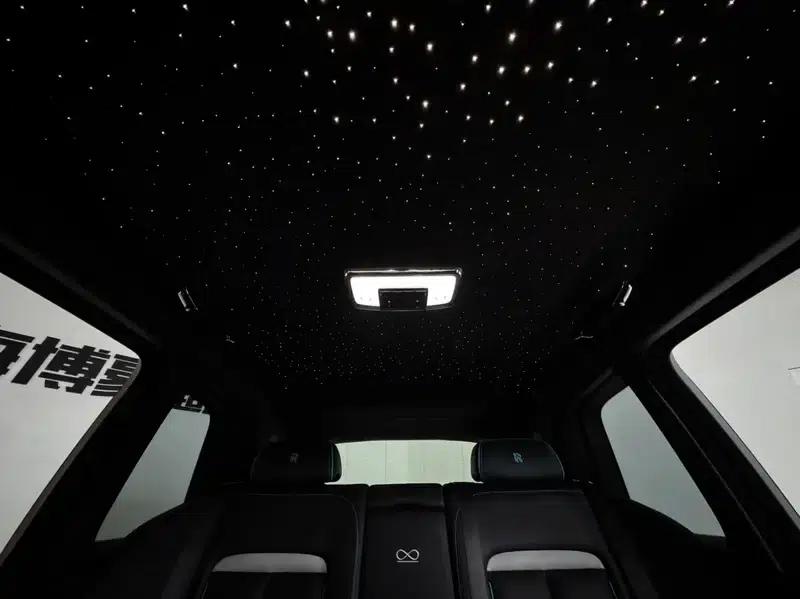 2020 Cullinan Black Badge — миниатюра 29