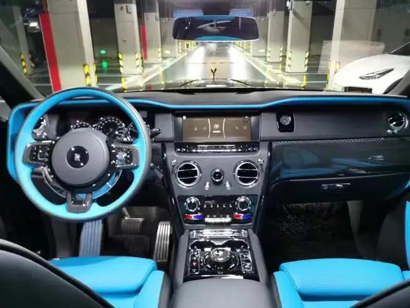 2020 Cullinan Black Badge — миниатюра 9