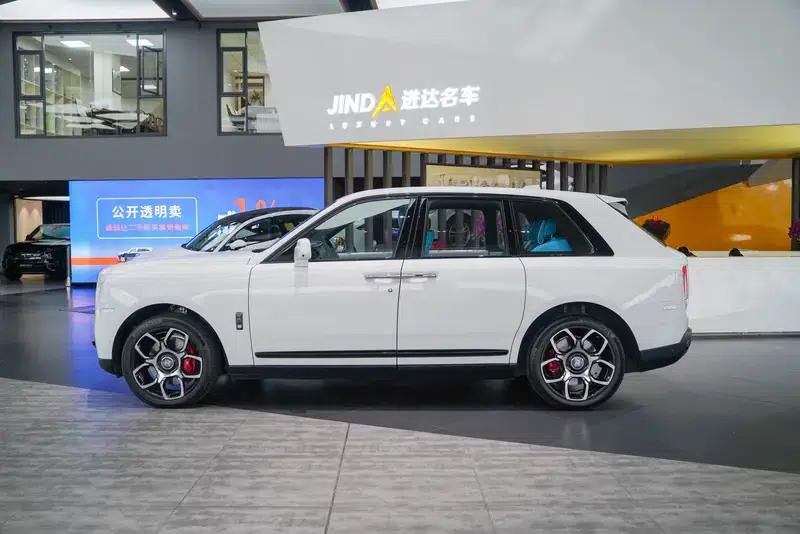 2020 Cullinan Black Badge — миниатюра 2