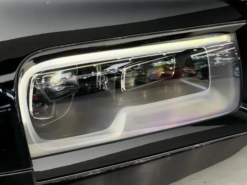 2020 Cullinan Black Badge — миниатюра 5