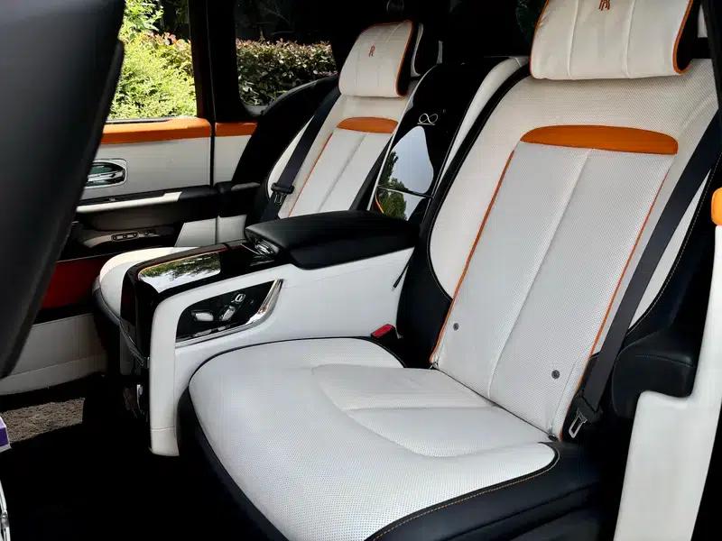 2020 Cullinan Black Badge — миниатюра 9