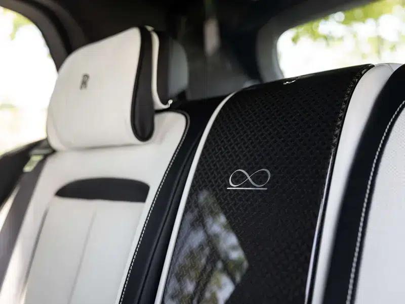 2020 Cullinan Black Badge — миниатюра 18