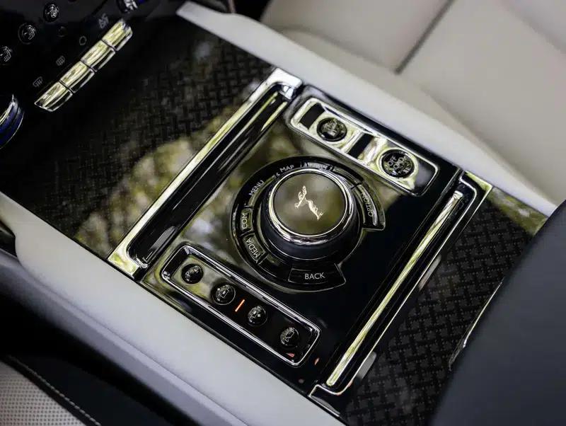 2020 Cullinan Black Badge — миниатюра 20