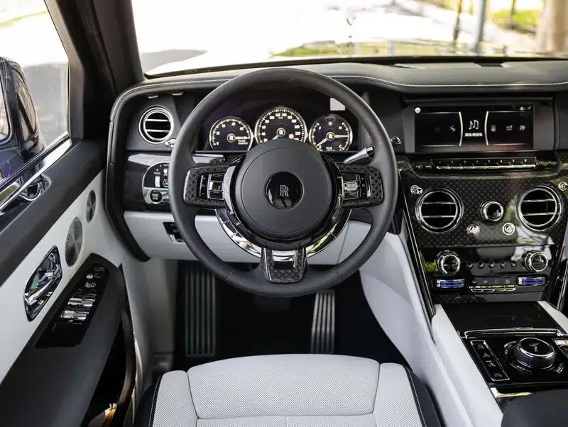2020 Cullinan Black Badge — миниатюра 24