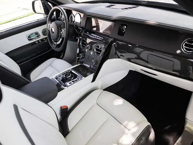 2020 Cullinan Black Badge — миниатюра 25