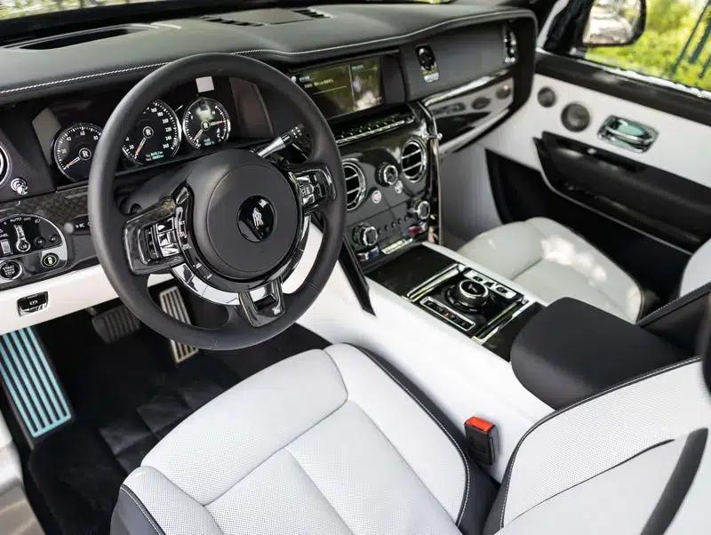 2020 Cullinan Black Badge — миниатюра 26