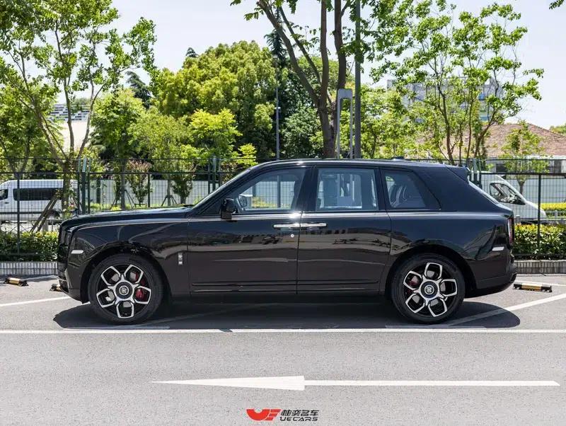 2020 Cullinan Black Badge — миниатюра 4