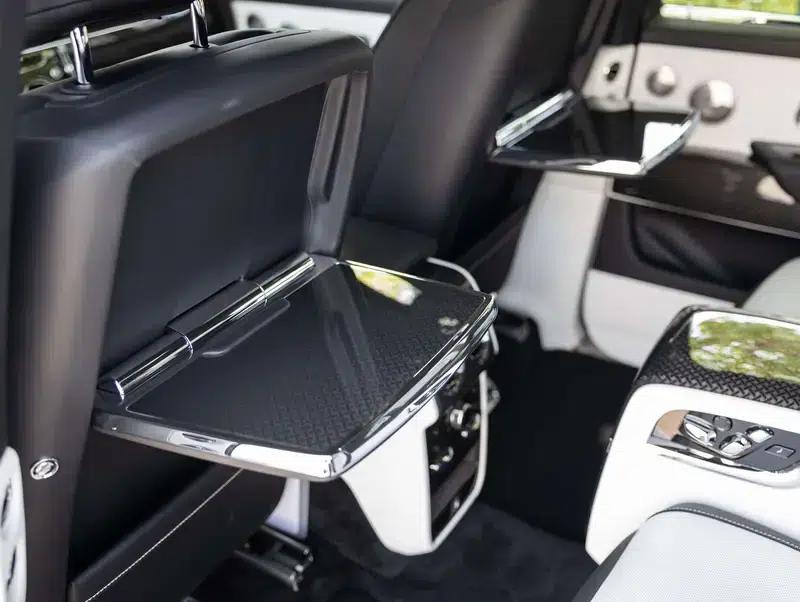 2020 Cullinan Black Badge — миниатюра 10