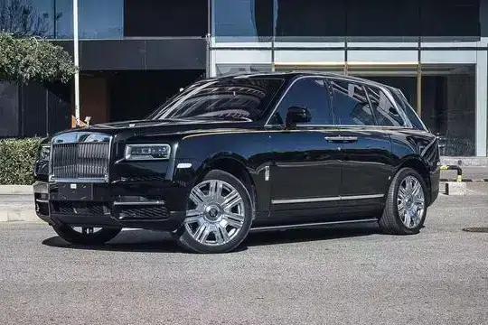2018 Cullinan, four-seater version — миниатюра 1