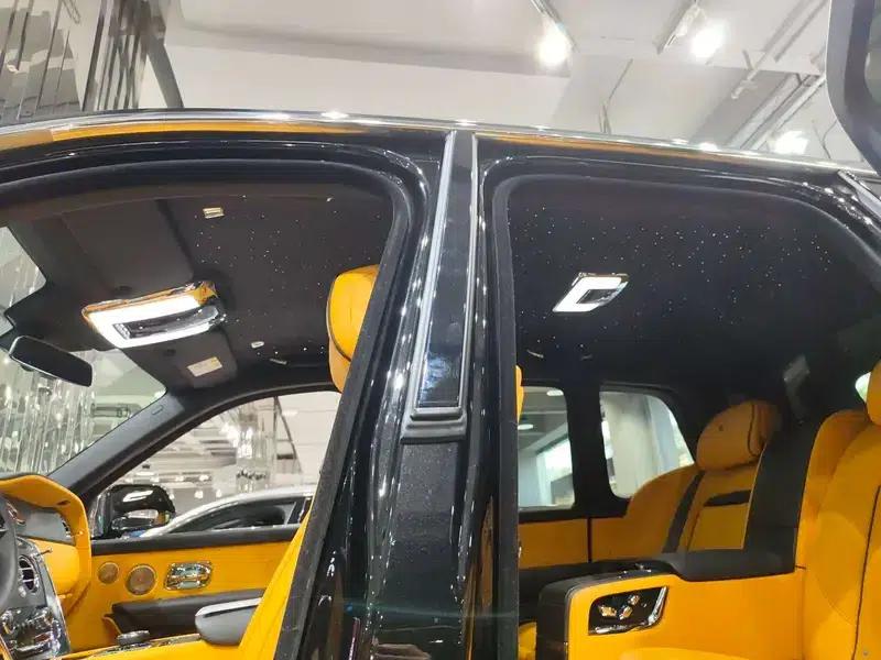 2018 Cullinan, four-seater version — миниатюра 8