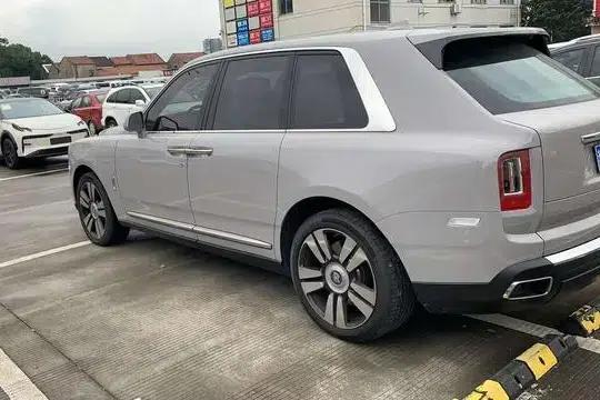 2018 Cullinan 5-seater — миниатюра 3