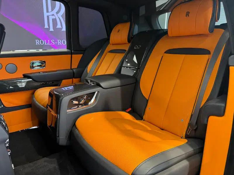 2020 Cullinan Black Badge — миниатюра 8