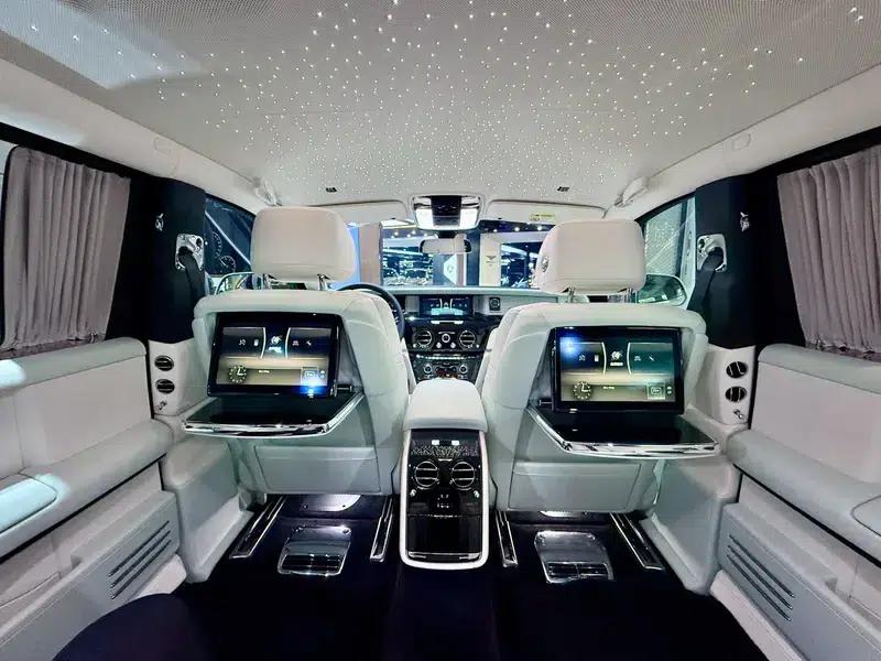 2024 Phantom 6.7T Long Wheelbase — миниатюра 20