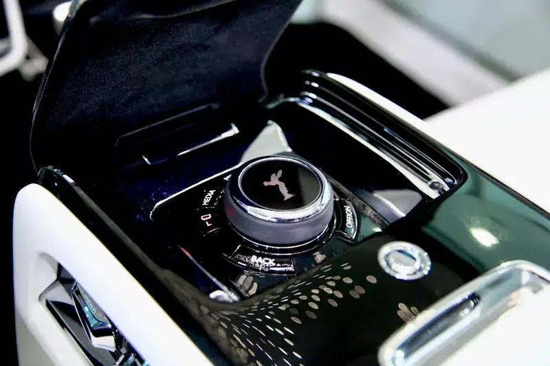 2024 Phantom 6.7T Long Wheelbase — миниатюра 25